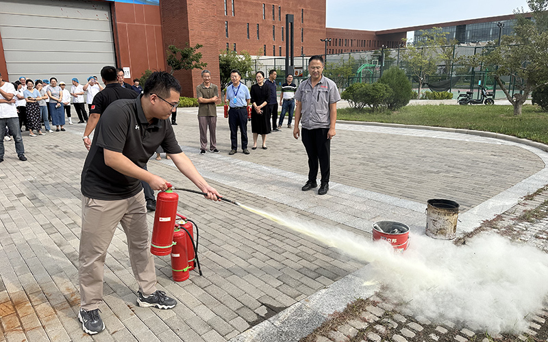 1758849875143793.jpg 04.jpg